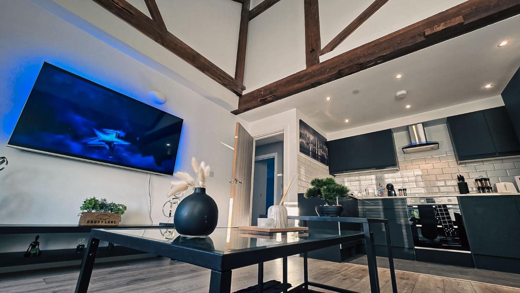 Urban View - Sleeps 6 Apartment