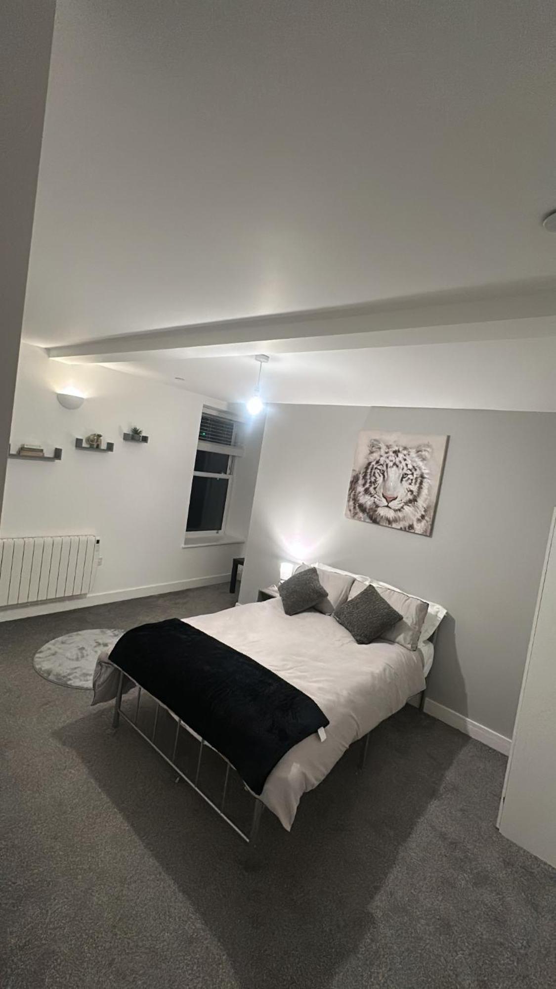 Urban View - Sleeps 6 Newport (Gwent)